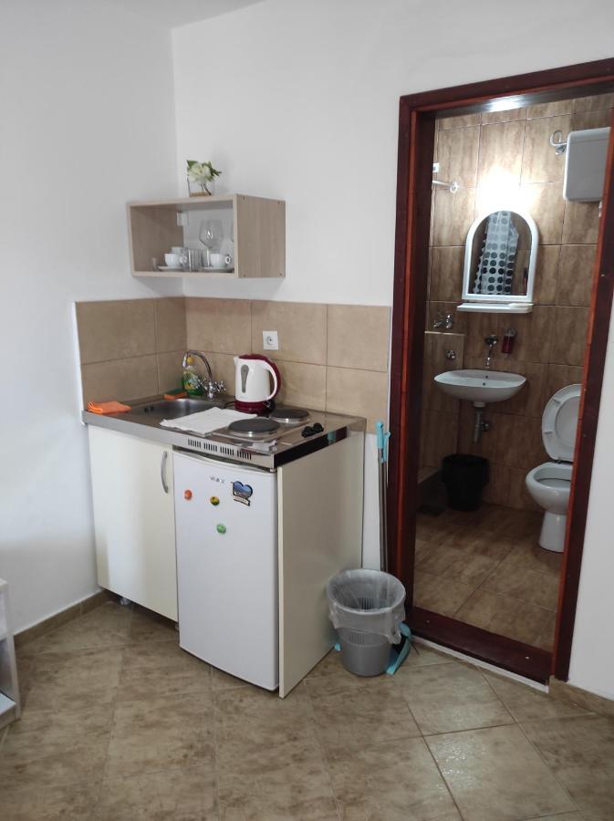 Apartments Skala Sutomore Exterior photo